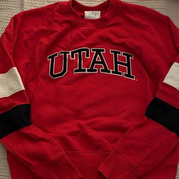 Champion Utah Red Crewneck - Picture 1 of 2